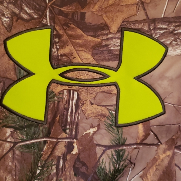 Under Armour hoodie - Picture 3 of 4